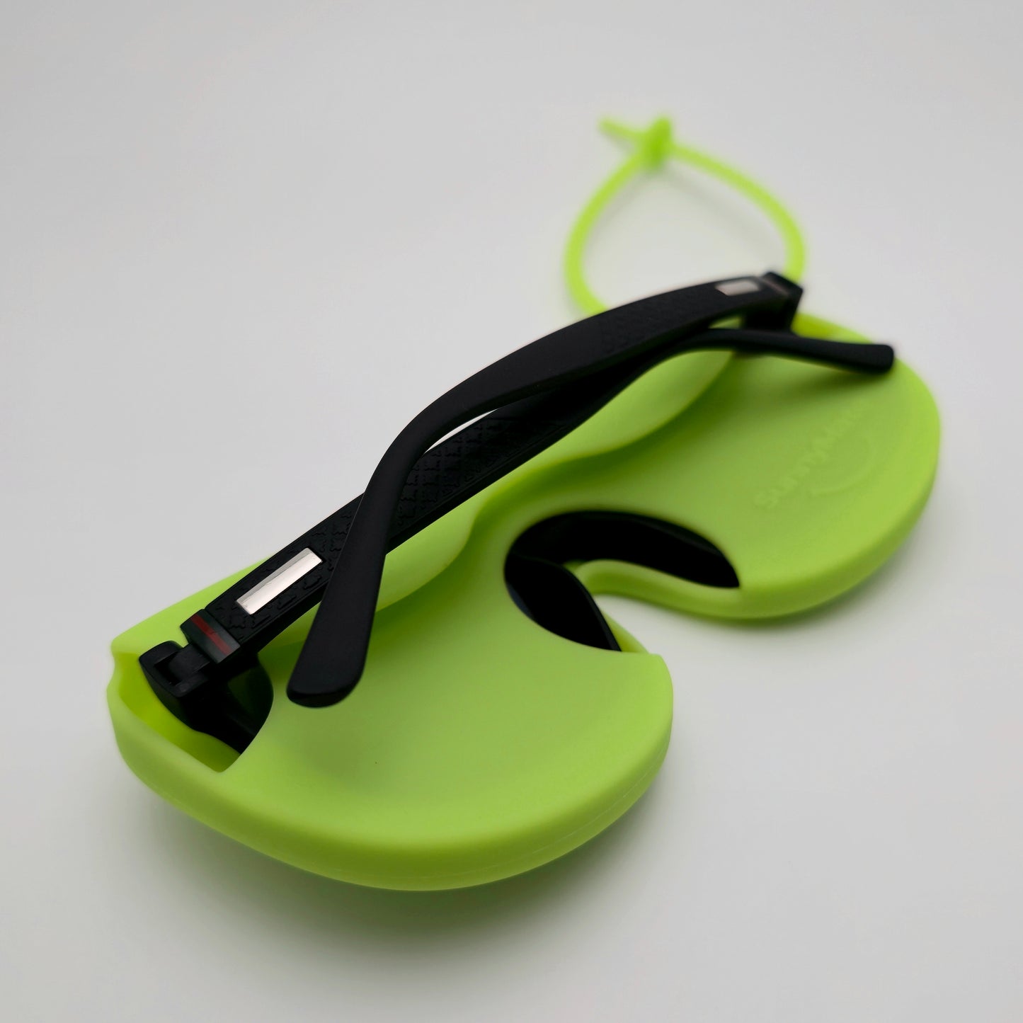 SunnyMate Case (Kiwi)